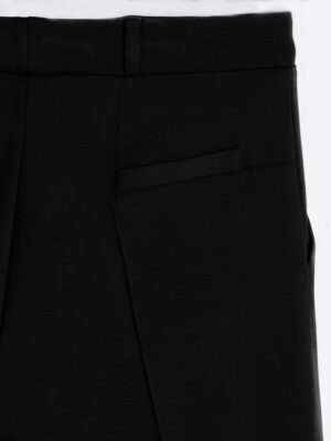 Pantalón negro con strass – Vilagallo