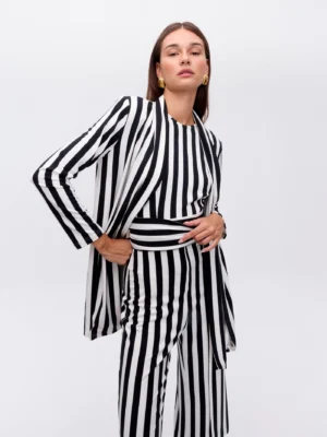 Spici Stripes – kimono de rayas blanco y negro -mioh