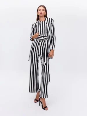 Spici Stripes – kimono de rayas blanco y negro -mioh