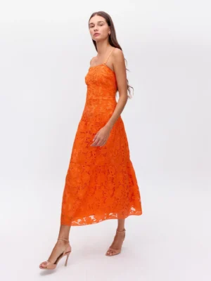 Terracota Orange – vestido con vuelo naranja bordado – mioh